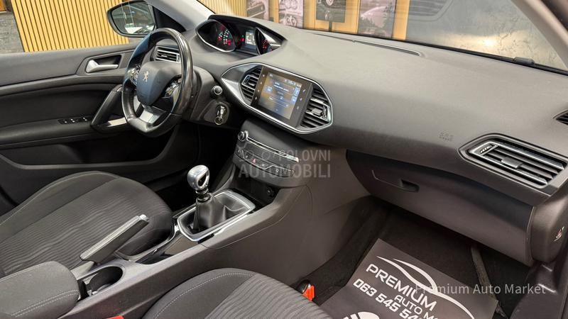 Peugeot 308 //1.6 HDI/PANO/KAM