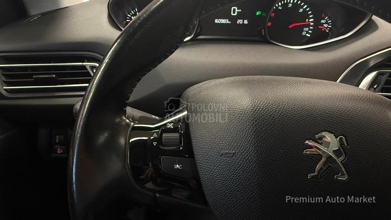 Peugeot 308 //1.6 HDI/PANO/KAM
