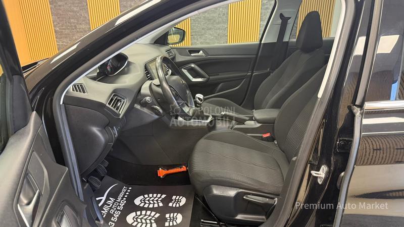 Peugeot 308 //1.6 HDI/PANO/KAM