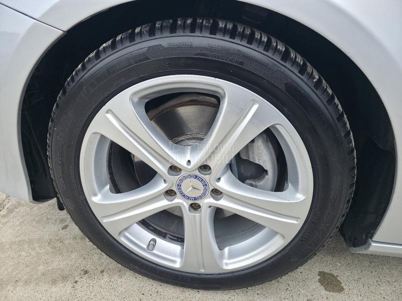 Mercedes Benz E 220 2.0 A.U.T.O.M.A.T.I