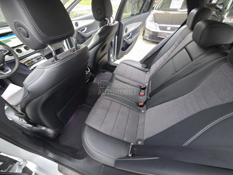 Mercedes Benz E 220 2.0 A.U.T.O.M.A.T.I