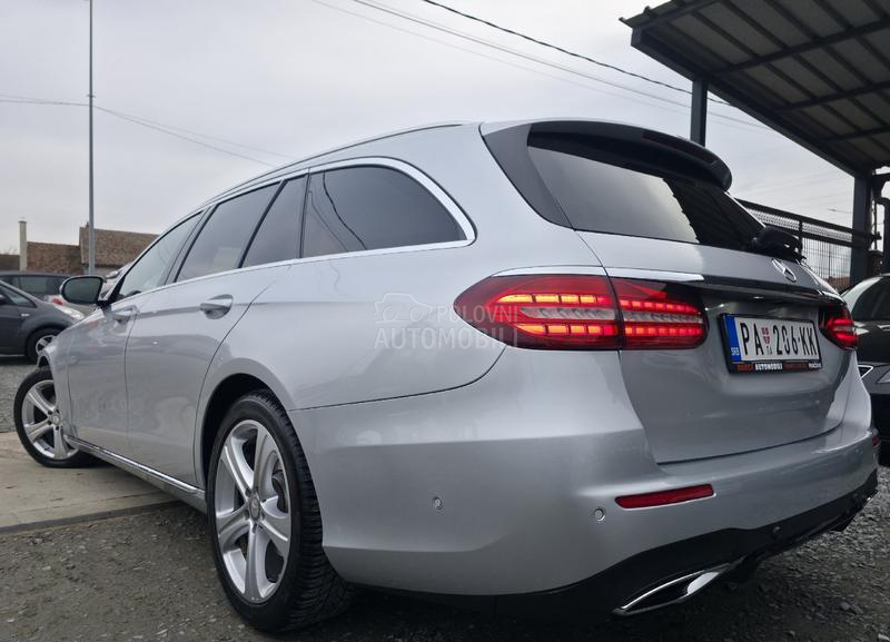Mercedes Benz E 220 2.0 A.U.T.O.M.A.T.I