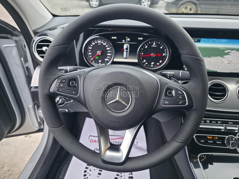 Mercedes Benz E 220 2.0 A.U.T.O.M.A.T.I