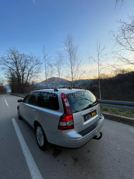 Volvo V50 PARTIKLE OPREMA