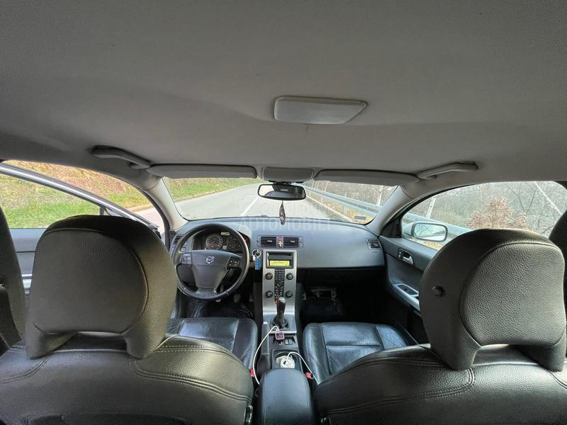 Volvo V50 PARTIKLE OPREMA