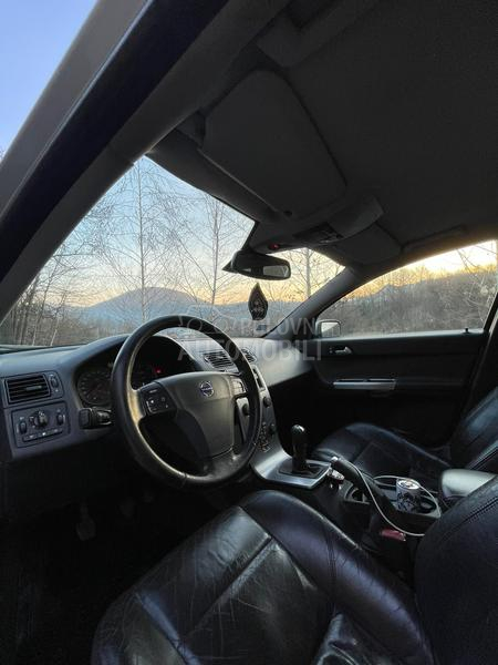 Volvo V50 PARTIKLE OPREMA