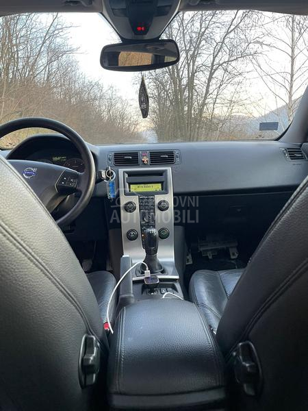 Volvo V50 PARTIKLE OPREMA