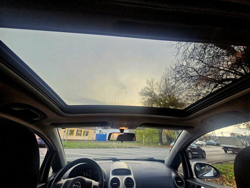 Opel Corsa D 1.3 CDTI LUTKAA