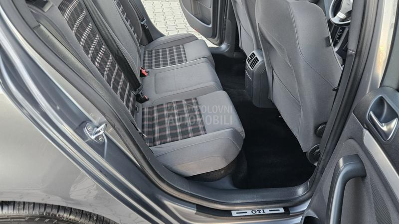 Volkswagen Golf 5 2.0 FSI G.T.I