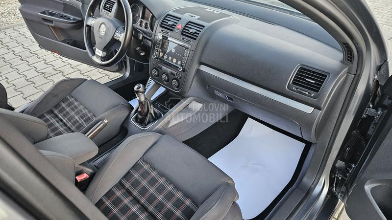 Volkswagen Golf 5 2.0 FSI G.T.I