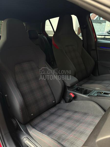 Volkswagen Golf 8 GTI