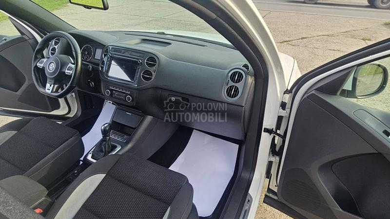 Volkswagen Tiguan 2.0TDI R-LINE 4MOT