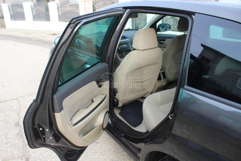 Fiat Croma 1.9mJet niska polisa