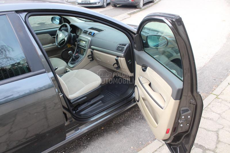 Fiat Croma 1.9mJet niska polisa