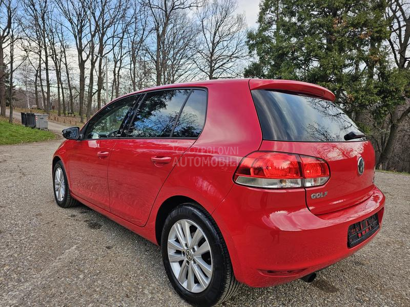 Volkswagen Golf 6 1.6TDI/STYLE/N O V