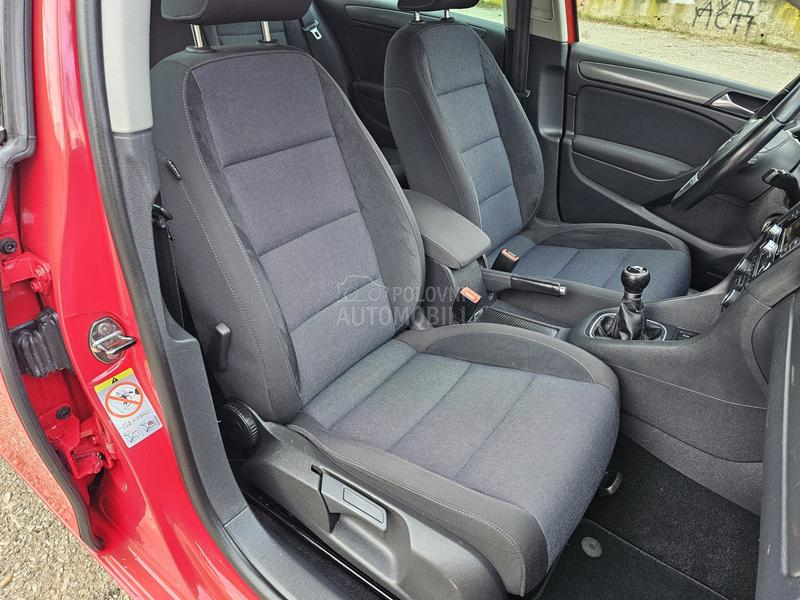 Volkswagen Golf 6 1.6TDI/STYLE/N O V