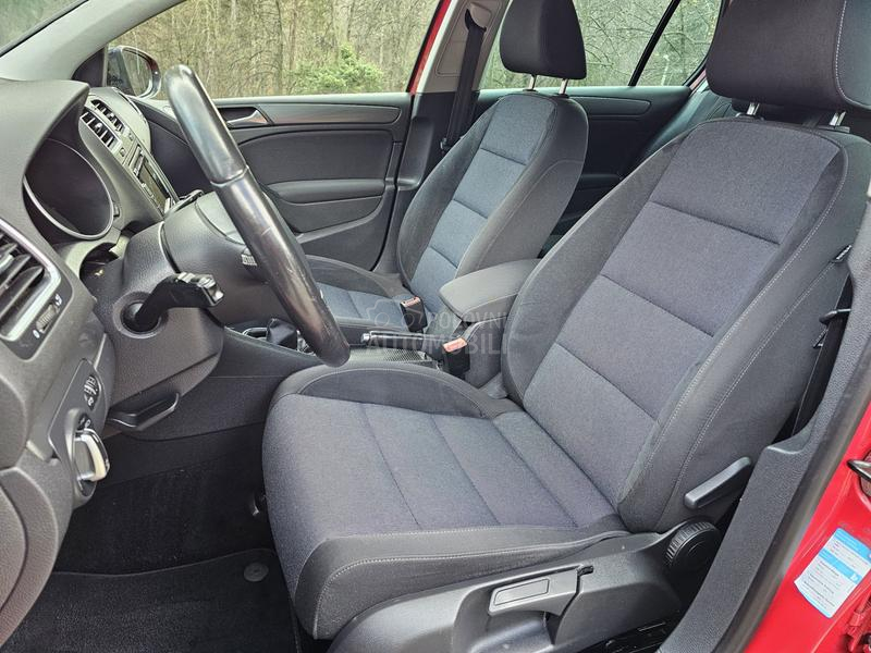 Volkswagen Golf 6 1.6TDI/STYLE/N O V