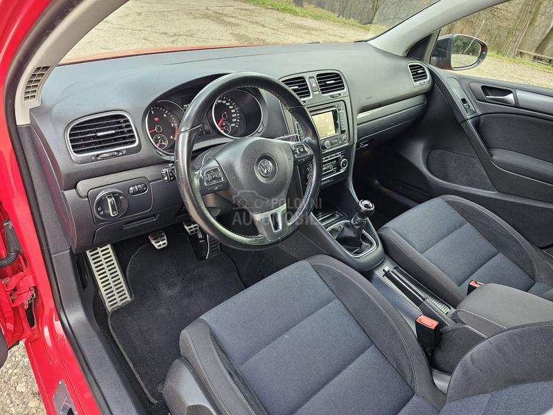 Volkswagen Golf 6 1.6TDI/STYLE/N O V