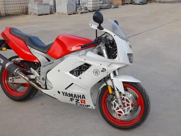 Yamaha FZR1000
