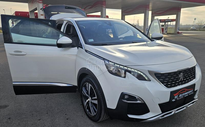 Peugeot 3008 1.5HDI ALLURE