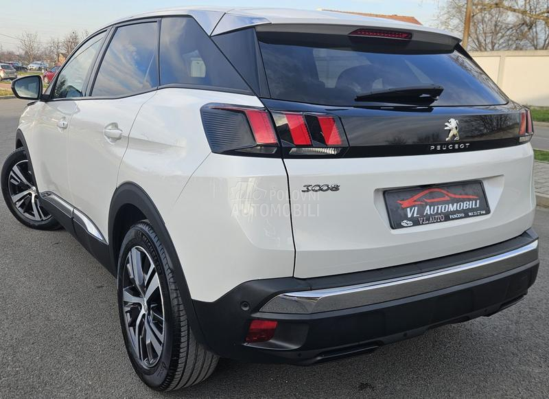 Peugeot 3008 1.5HDI ALLURE
