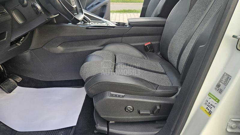 Peugeot 3008 1.5HDI ALLURE