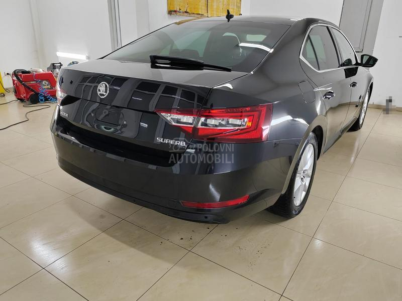 Škoda Superb Virtuelna