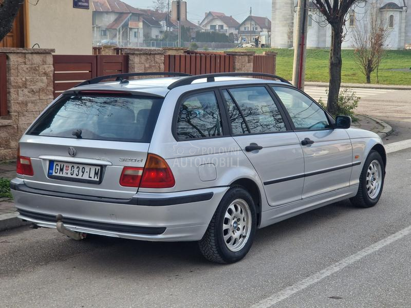 BMW 320 