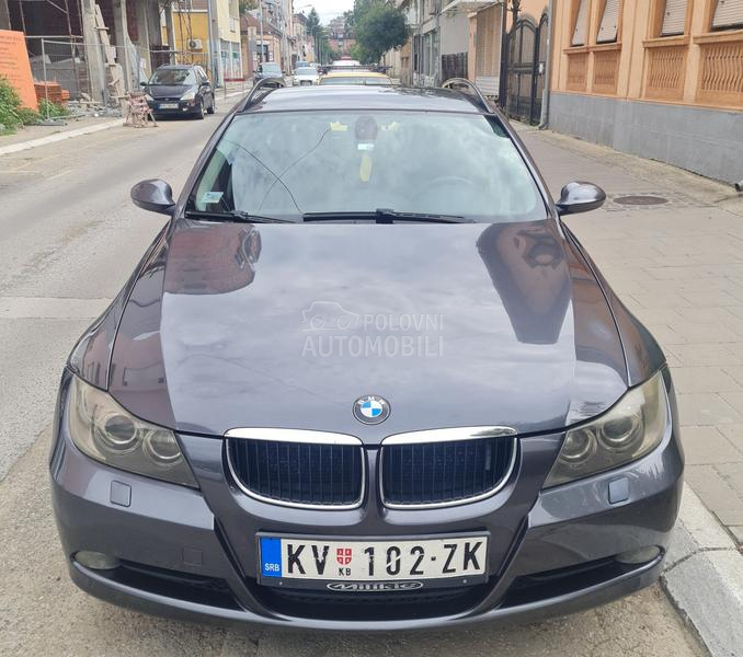 BMW 318 E90