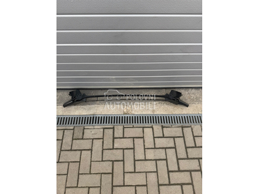 Centralna resetka u braniku za Audi A7 od 2017. do 2018. god.