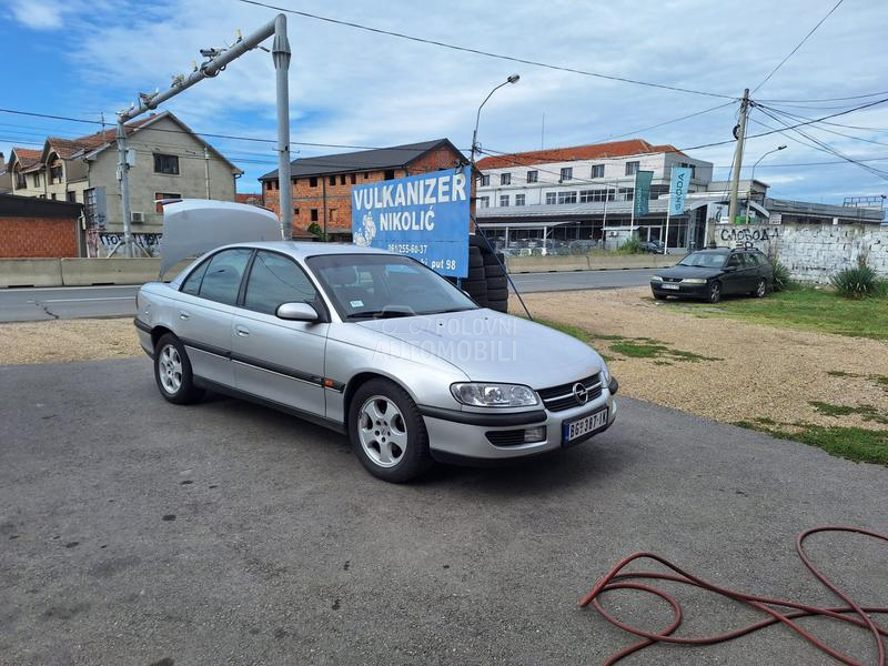 Opel Omega 