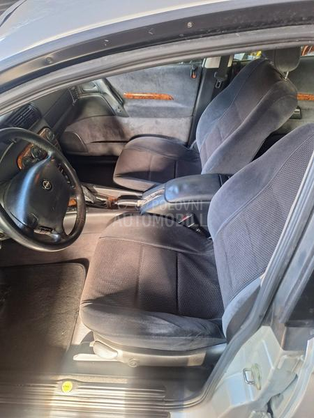 Opel Omega 
