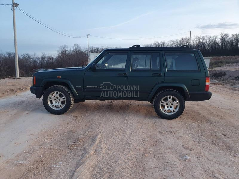 Jeep Cherokee 