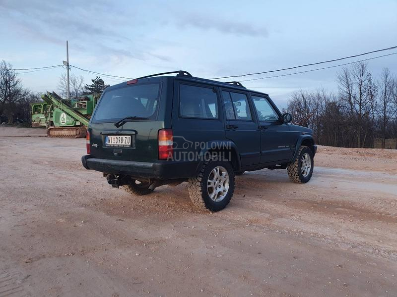 Jeep Cherokee 