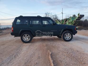 Jeep Cherokee 