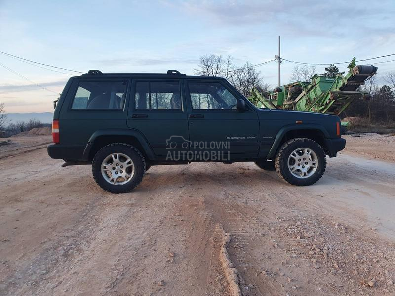 Jeep Cherokee 