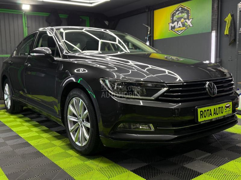 Volkswagen Passat B8 1.6TDI DSG COMFORT