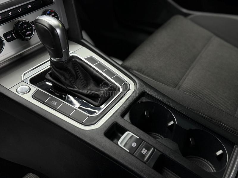 Volkswagen Passat B8 1.6TDI DSG COMFORT