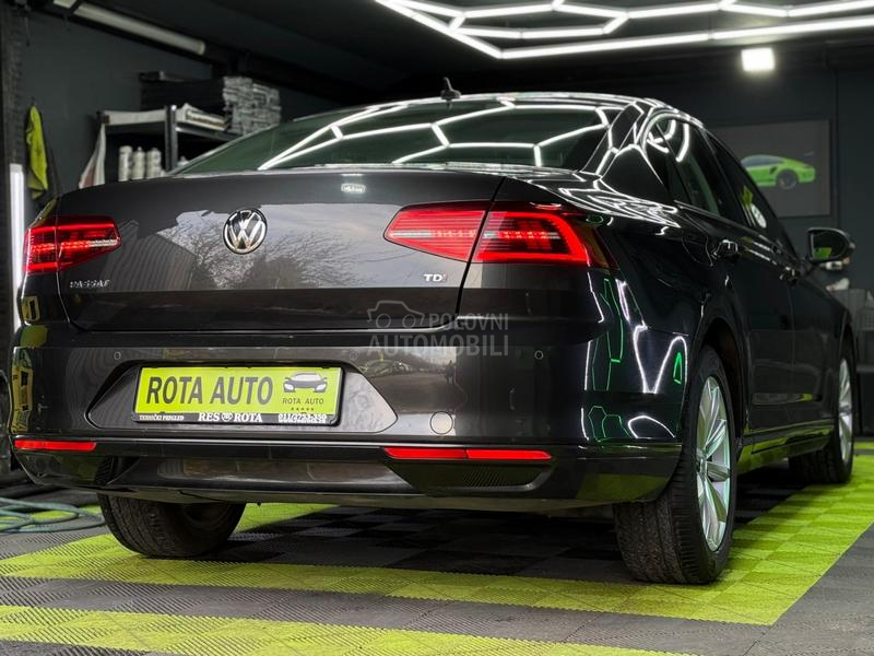 Volkswagen Passat B8 1.6TDI DSG COMFORT