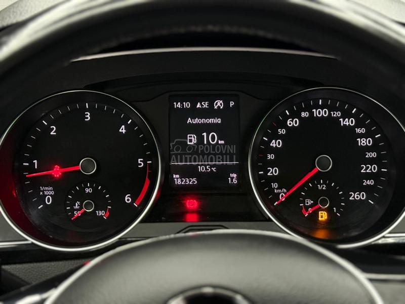 Volkswagen Passat B8 1.6TDI DSG COMFORT