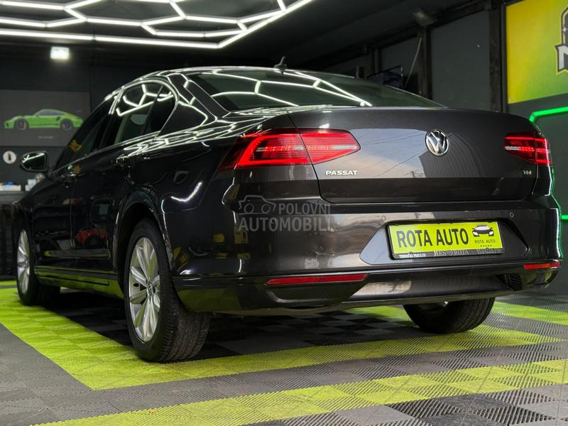 Volkswagen Passat B8 1.6TDI DSG COMFORT