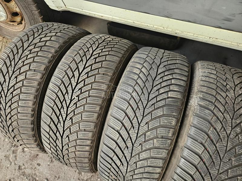 Continental 225/50 R17 Sve sezone