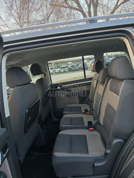 Volkswagen Touran CROSS.SWIS.