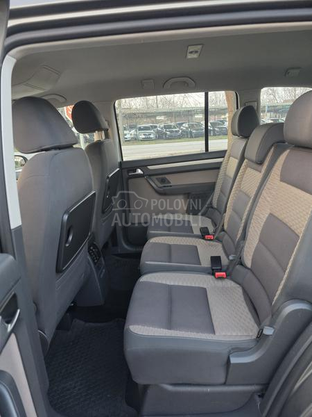 Volkswagen Touran CROSS.SWIS.