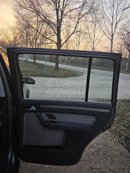 Volkswagen Touran CROSS.SWIS.