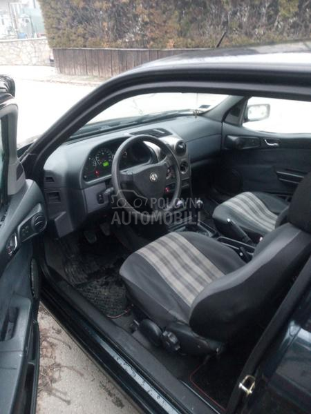 Alfa Romeo 145 1.9 jtd