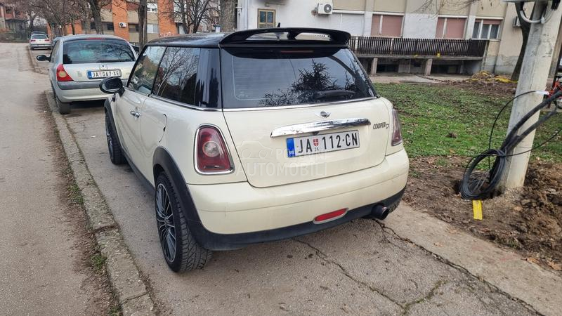 MINI Cooper 