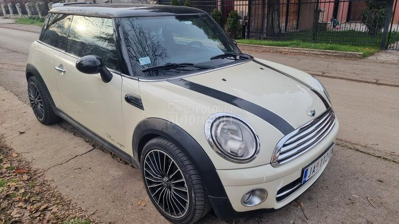 MINI Cooper 