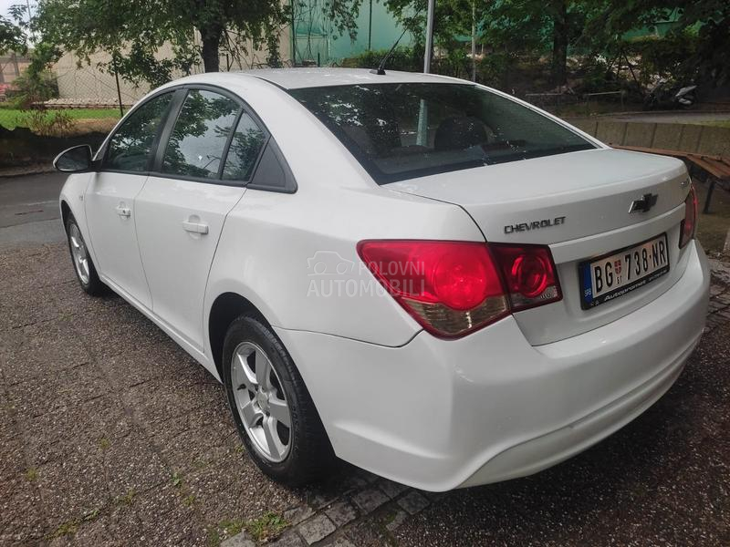 Chevrolet Cruze 1.6