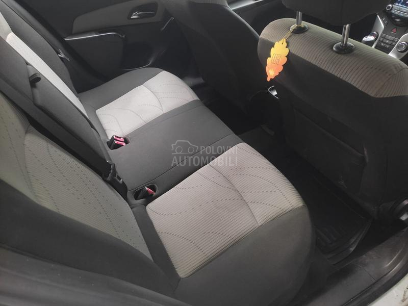 Chevrolet Cruze 1.6